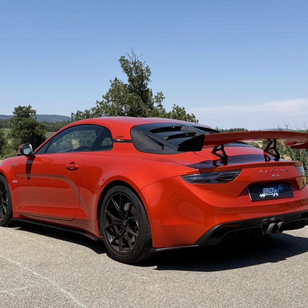 A110 Bas de caisse et rajouts de pare-chocs arrière EVO / lame Sport / aileron Race / capot Track / lunette arrière en carbone par BDA RACING